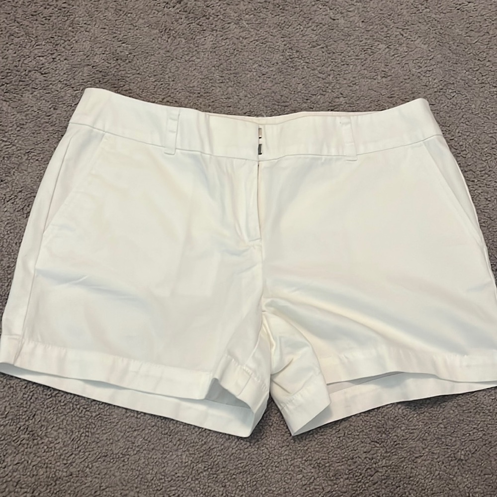 LOFT 4” White Shorts